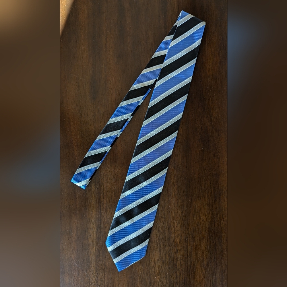 Donald J Trump Signature Collection Silk Striped Tie